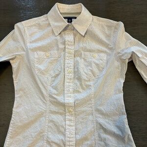 Women's white patterned Banana Republic shirt
